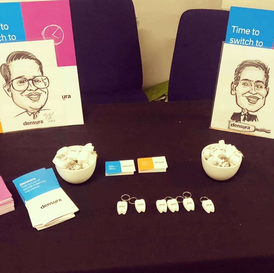 beigebell's tweet image. Beigebell worked together with @densura_indemnity to produce these cute little dental floss key chains! 🦷😷🥼😁 I mean how cool are they and where can I get one?... Oh wait!😏😎🙌🏽 #beigebell #densuraindemnity #brandedmerchandise #merchandise #dentalflosskeychain #dentists #teeth