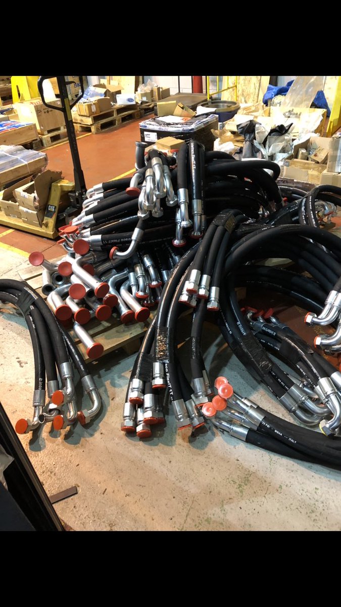 FPE_Ltd's tweet photo. Busy, busy day here at Fluid Power Engineering Ltd, got a large order delivered on time.
#HydraulicHoses #Engineering #Huddersfield #FlexibleHose #Intertraco https://t.co/VC5nROgPJa