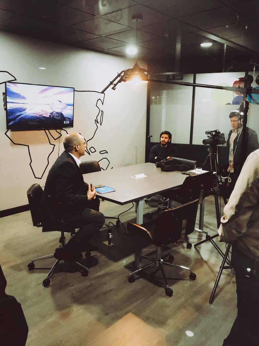 artemacontent's tweet photo. Grabando cápsula de contenido para @mxidea con Mauricio Razo, director regional de AT&amp;T.
#ideatalks #compartiendovalor #artemacontent https://t.co/4DwEtn0mbY