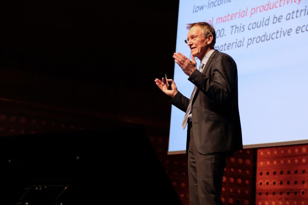 Browse here through some of your conclusions and recommendations. wrforum.org/events/wrf-eve… #wrf19 <a href="/WRF19Antwerp/">WRF19</a>