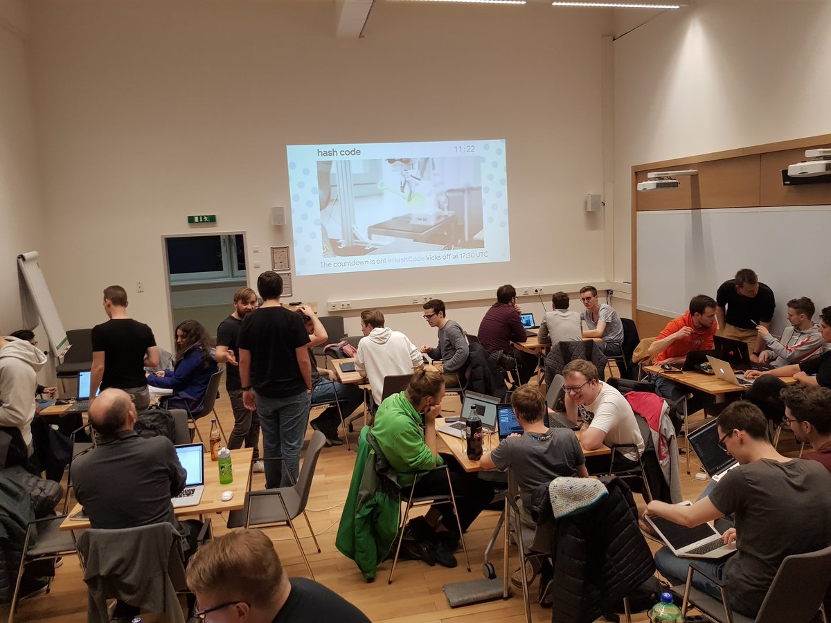 frwck's tweet image. Google #hashcode2019 hackathon in full force. Go @txture_io team🚀