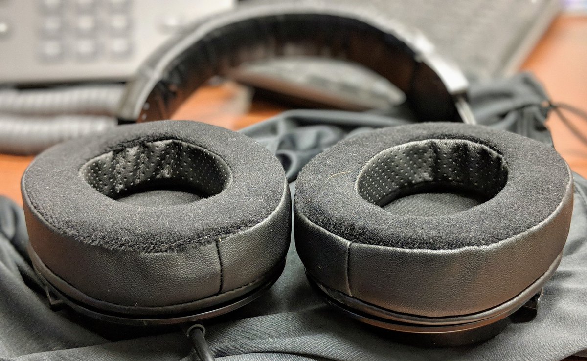 The4thaggie's tweet photo. How to take ol' Bessy and make her EXTRA THIC and comfy.  Sound and comfort totally improved for $25.  #Athm50 #Headphones https://t.co/Vf7jN80EF6
