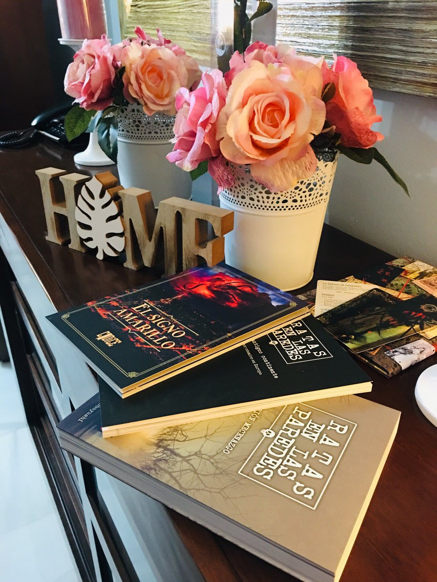 Felicidades a <a href="/TheHillsPress/">The Hills Press</a> por este fantástico trabajo. Enhorabuena.