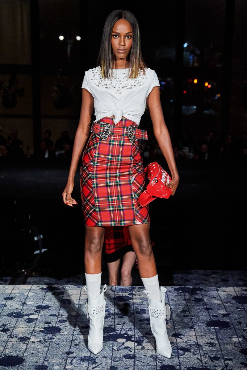 NewYorkModels's tweet photo. PHILIPP PLEIN 🔋⚡Fluorescent Wild-West with #WiolettaRudko, #CheyenneCarty, #Jazzelle and #LeilaNda at @philipp_plein 🇺🇸 #NYMMWomen #NYMMNewFace #NYFW https://t.co/znH8wJOOQU