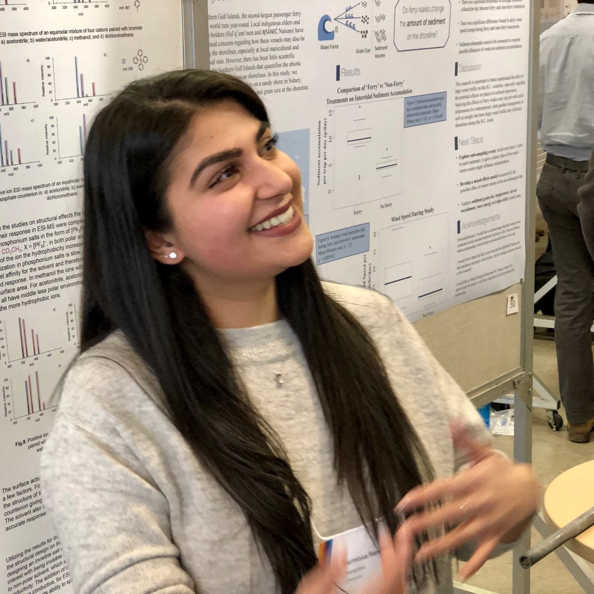 Parmissa in action at ⁦@UVicScience⁩’s #HonoursFest #postercompetition