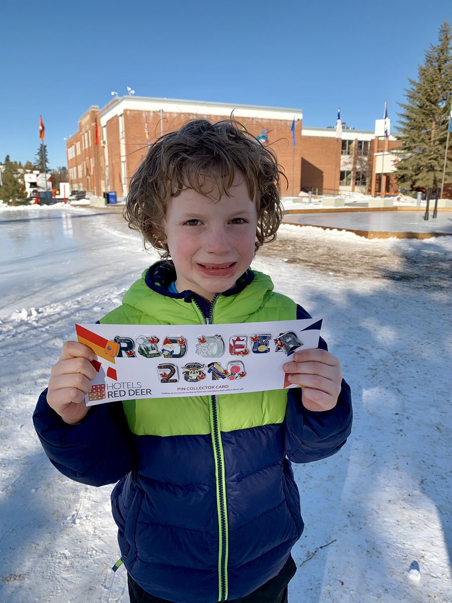 sarahfleckRN's tweet photo. Thank you so much @hotelsreddeer Hayden LOVES his pin set! #pincollector #cwg2019 #hotelsreddeer #HotelsRDScoreaPin https://t.co/LrEMOM2u3j