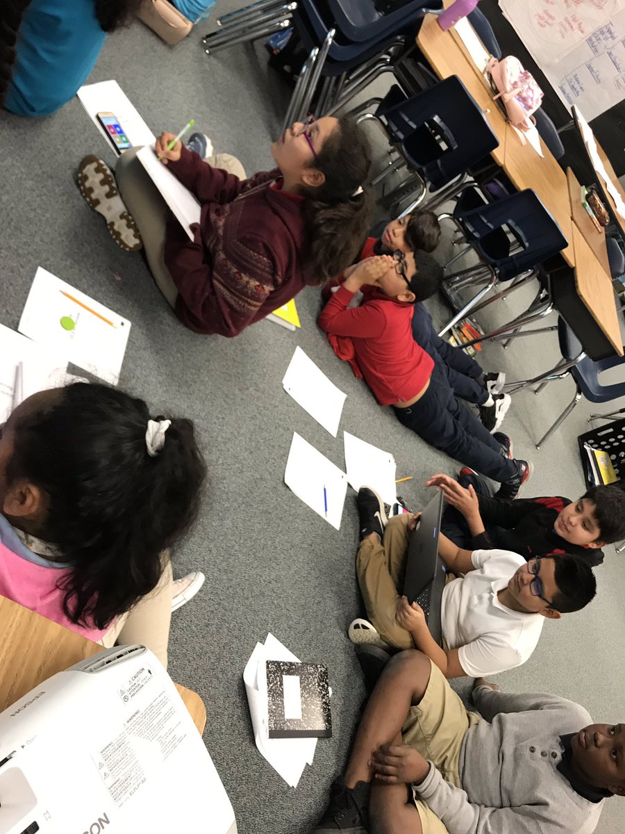 MrsLopez4th's tweet photo. We enjoyed #DigitalLearningDay using Kahoot to review for our upcoming Math DCA. #mathisfun @Science_GT_Tech @MrsPopeBooneEle https://t.co/PC3rPORpFE