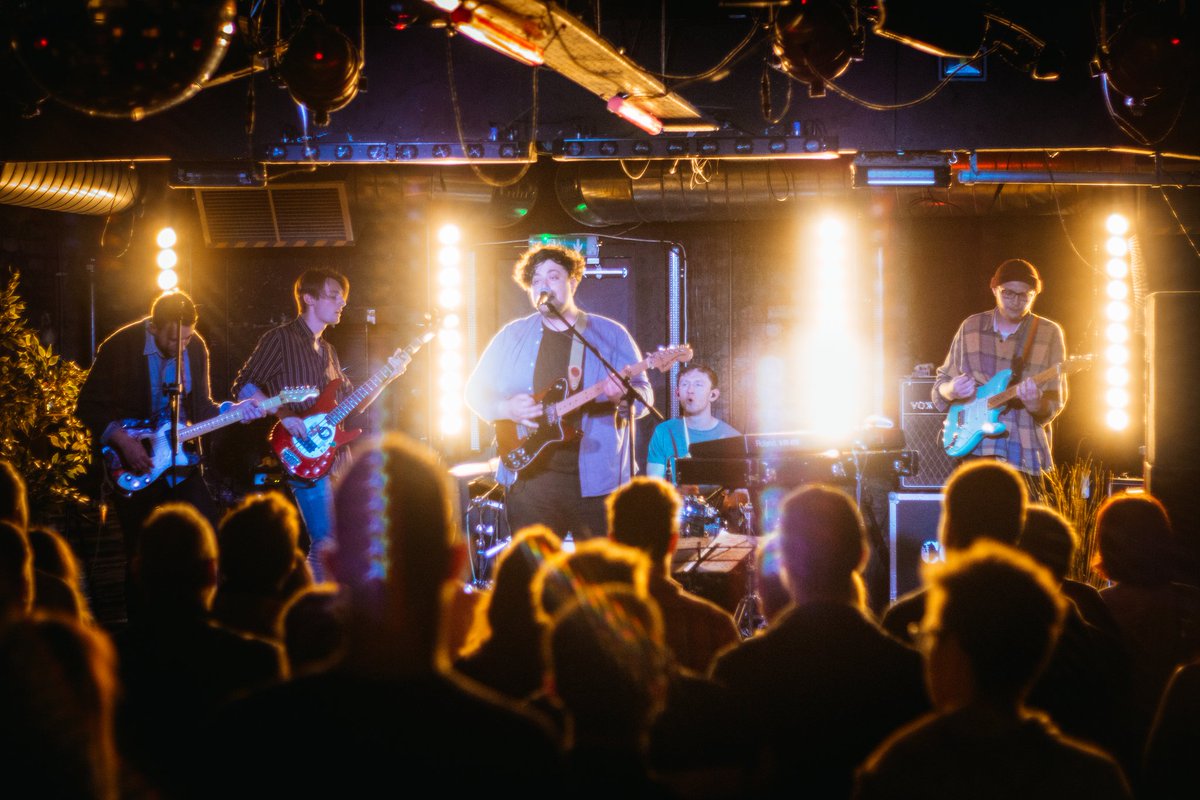 2/2
• 13.04.19 w/<a href="/ForeignFOXX/">𝐅𝐎𝐑𝐄𝐈𝐆𝐍𝐅𝐎𝐗</a> at Independent

Drop us a message for tix, don't be shy 🙋‍♂️

COHESION x / @danielpottts