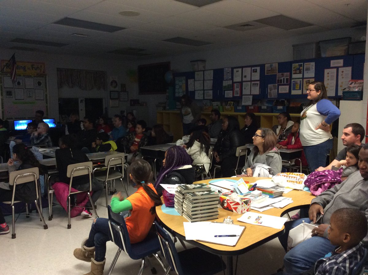 shollis0301's tweet image. ⁦@CSDSenators⁩ North DoverFamily Literature night reading is an adventure #northrocks #csdchat