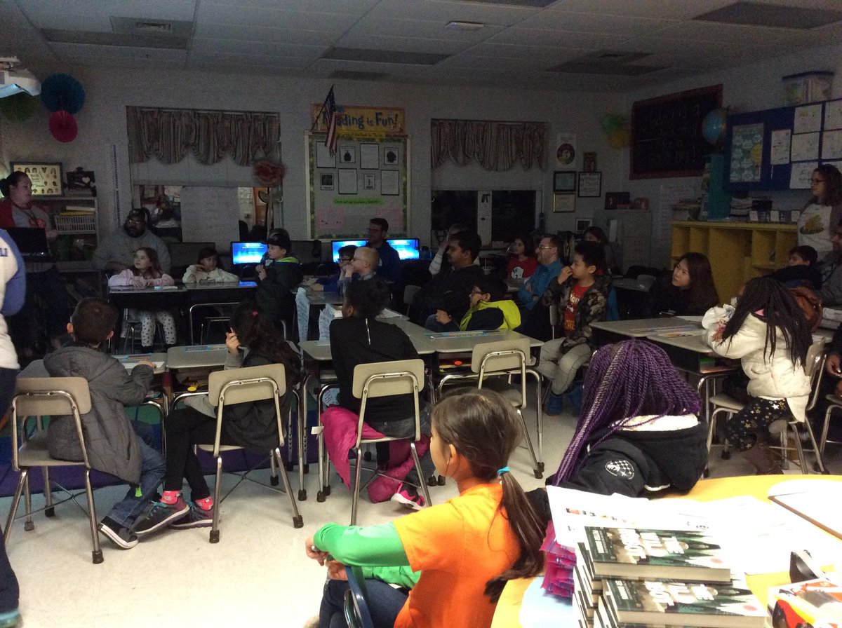 shollis0301's tweet image. ⁦@CSDSenators⁩ North DoverFamily Literature night reading is an adventure #northrocks #csdchat