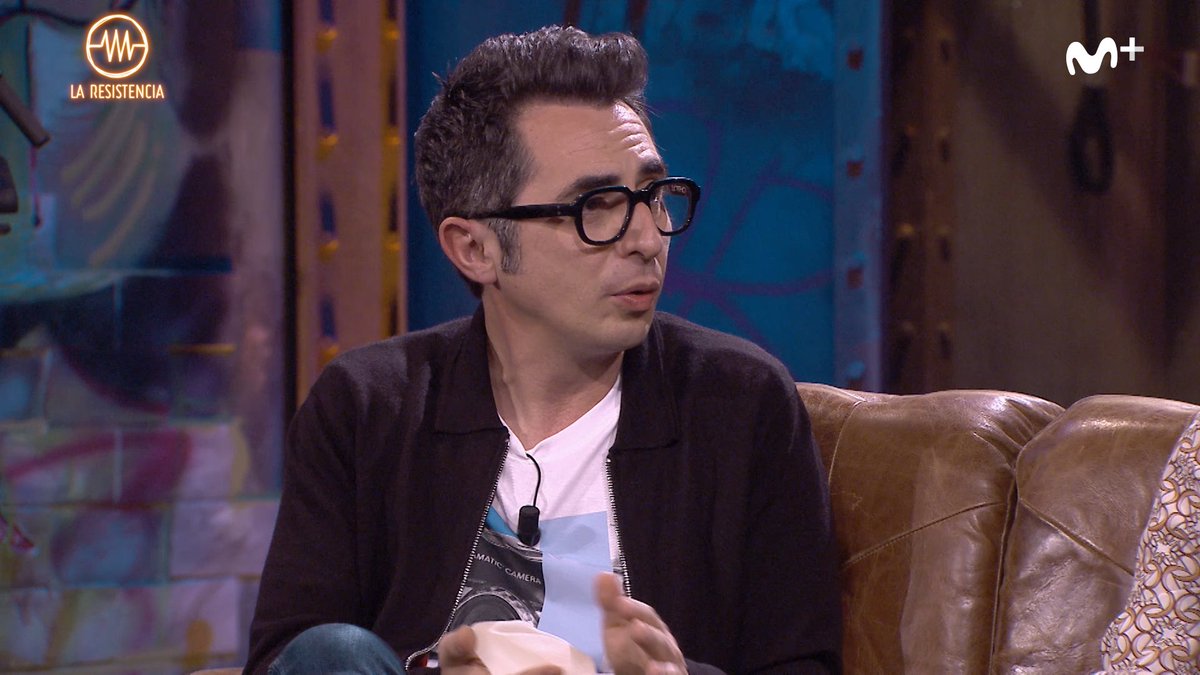 → <a href="/Berto_Romero/">Berto Romero</a>: "Me toca los cojones que sea una anécdota. Si dos personas trabajan lo mismo, pues cobran lo mismo." #LaResistencia