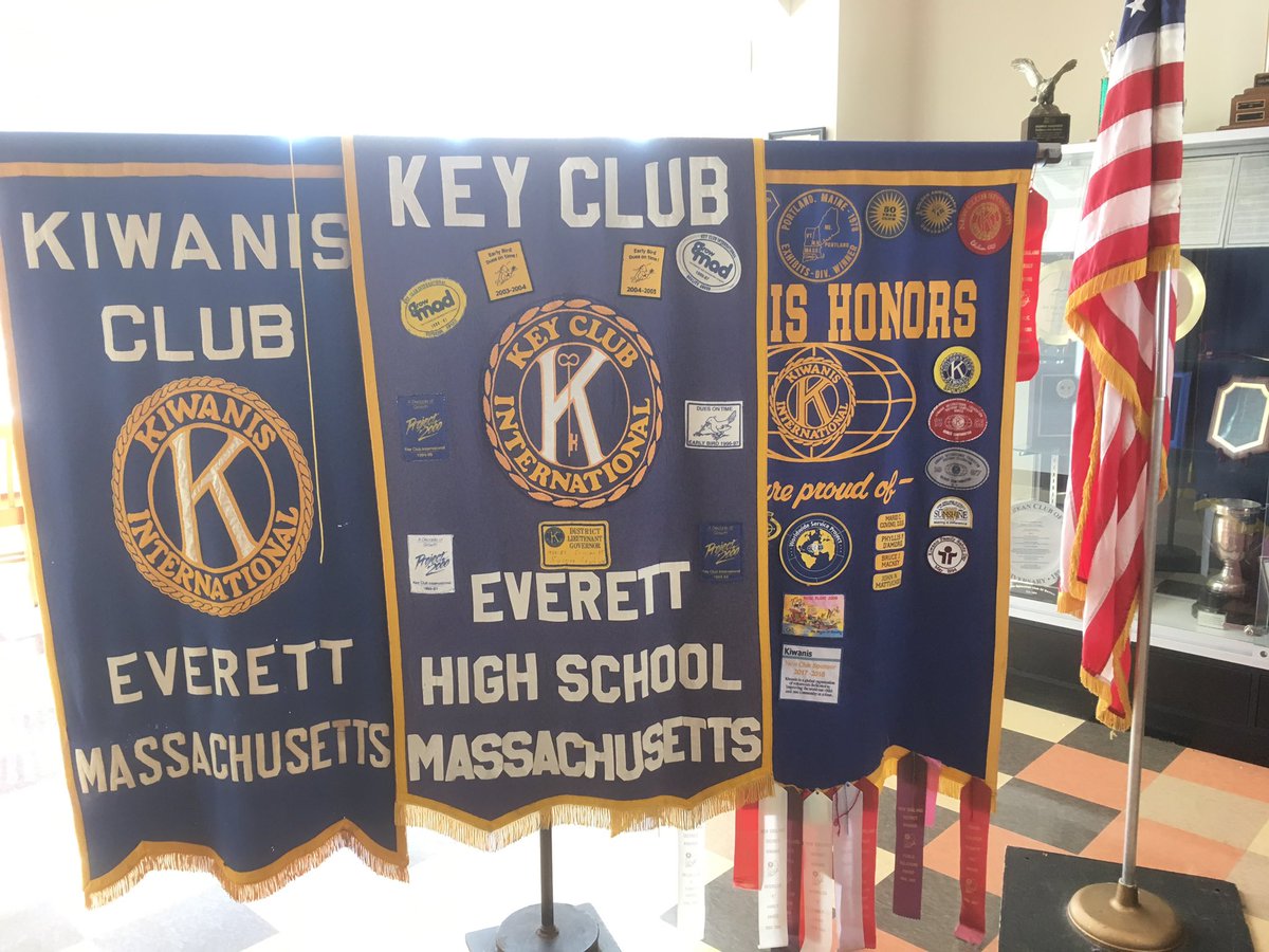 YouthHarbors's tweet photo. Thank you Everett Kiwanis Club and @stephforeverett for having YouthHarbors present about providing support to high school students with housing instability!
#endyouthhomelessness  @JRISocialJstce https://t.co/9aGtasqZNY