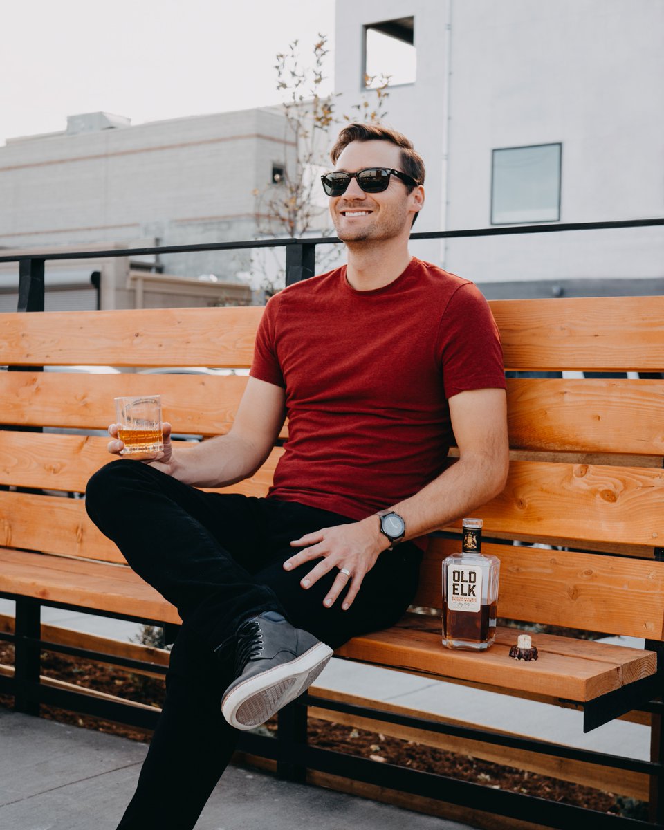 Cheers to those patio-chilling, bourbon-sipping kind of days. #oldelkbourbon