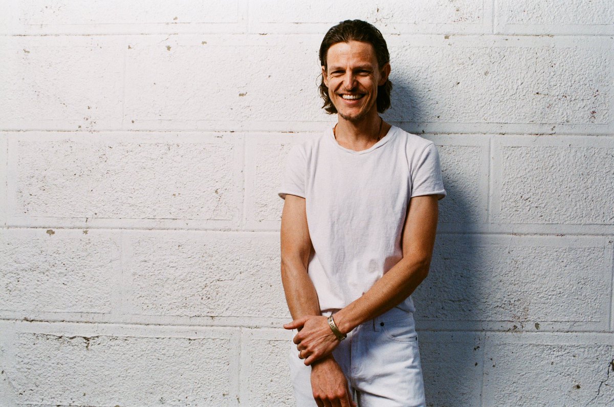 I’ll be playing some SolO shows in March, including next Thursday at my fave <a href="/bootlegtheater/">Bootleg Theater</a> w <a href="/bailentheband/">BAILEN</a>   Hope to see you 👌🏼✨
3/5 Soho, Santa Barbara
3/7 Bootleg, LA
3/17 Satellite of Love, SLO
.
.
Photo <a href="/robbiejeffers/">robert jefferson</a>