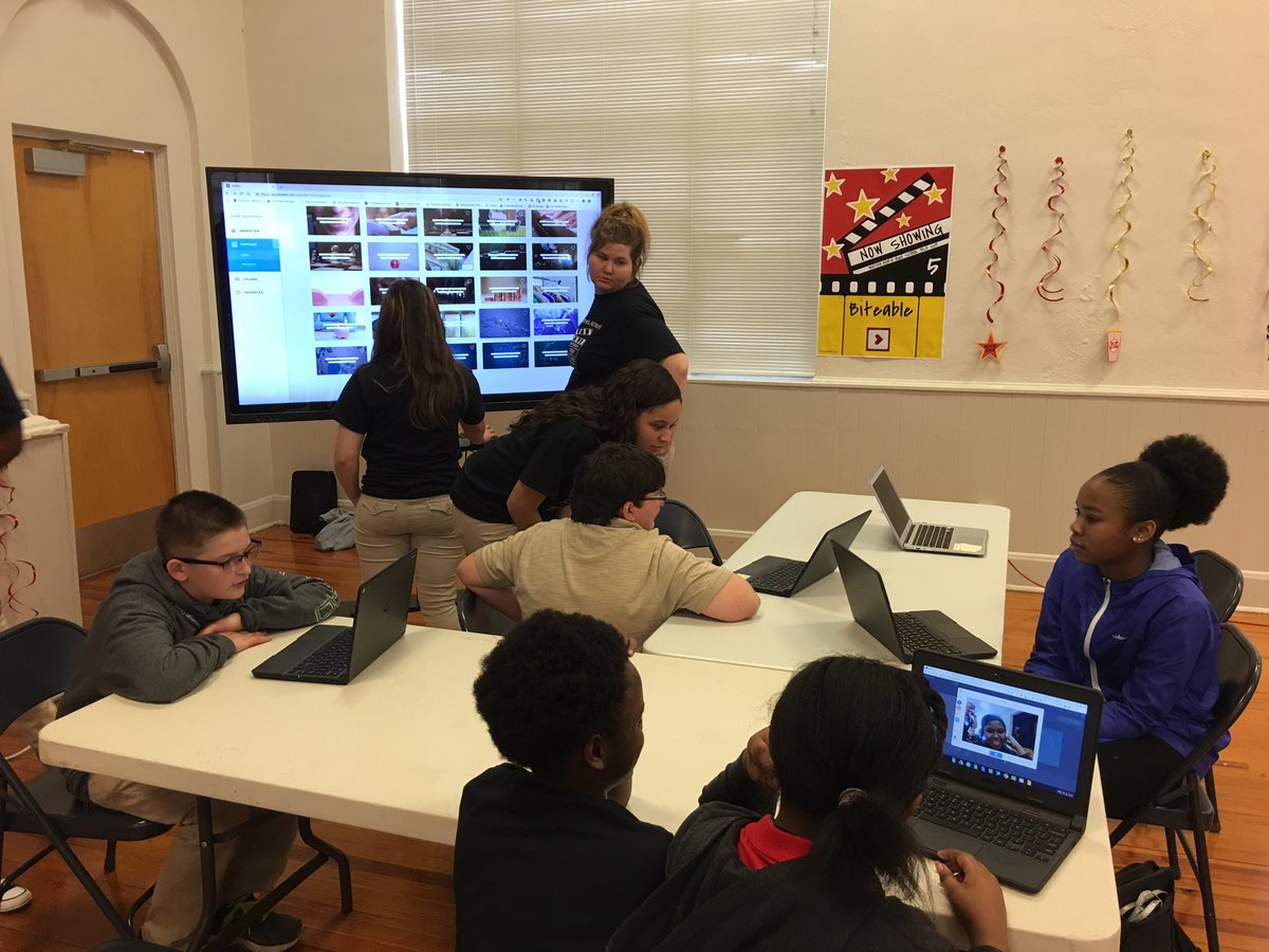 GraysonLawrence's tweet photo. Students demonstrating how to use #bitable @Winterboro_High #DLDay #exceptional https://t.co/FMU94EAild