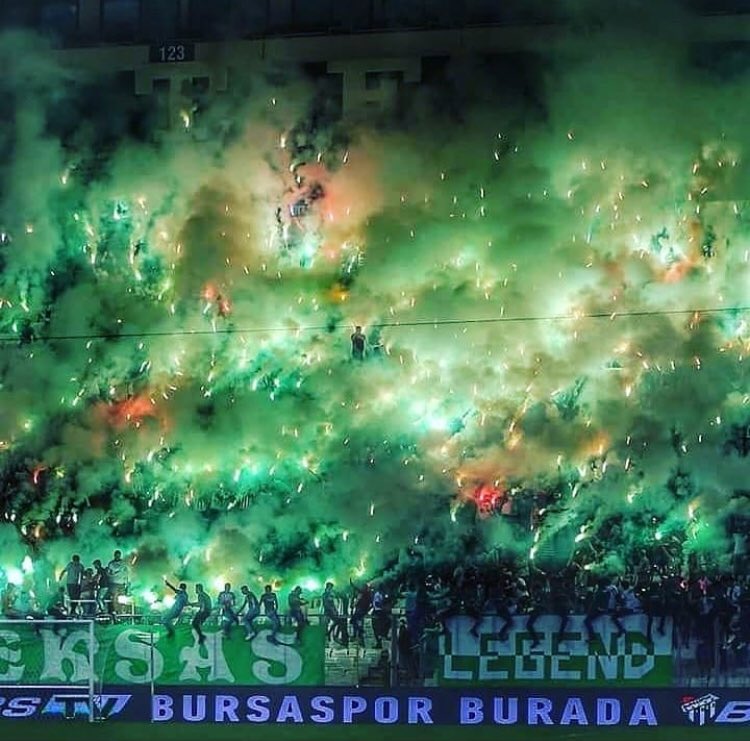emre06016's tweet photo. #AyağaKalkBursaspor @umutsargin https://t.co/5jeQRbvYAa