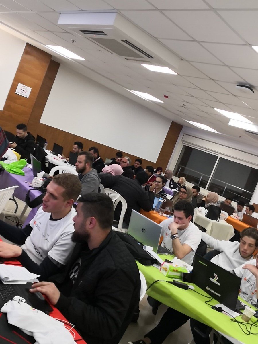 yamama_sh's tweet photo. All are working #hashcode #palestineTM #GDGNablus #ITG https://t.co/3tVntRwXOY