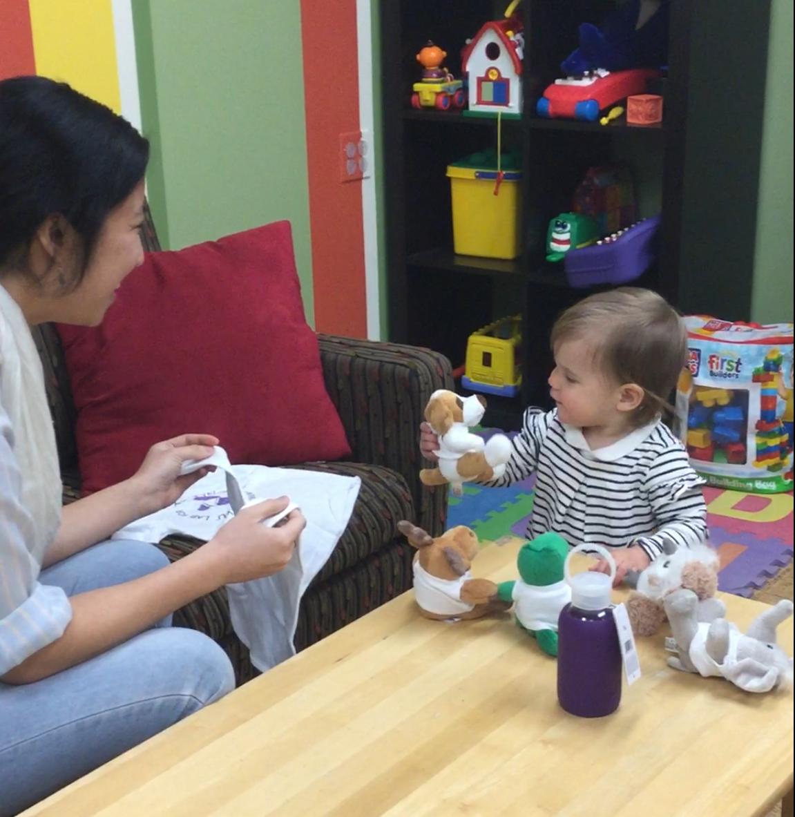 LDM_NYU's tweet image. So many prize options! But it looks like love at first sight with our puppy stuffed animal! #sciencelove #puppylove ❤️🐶