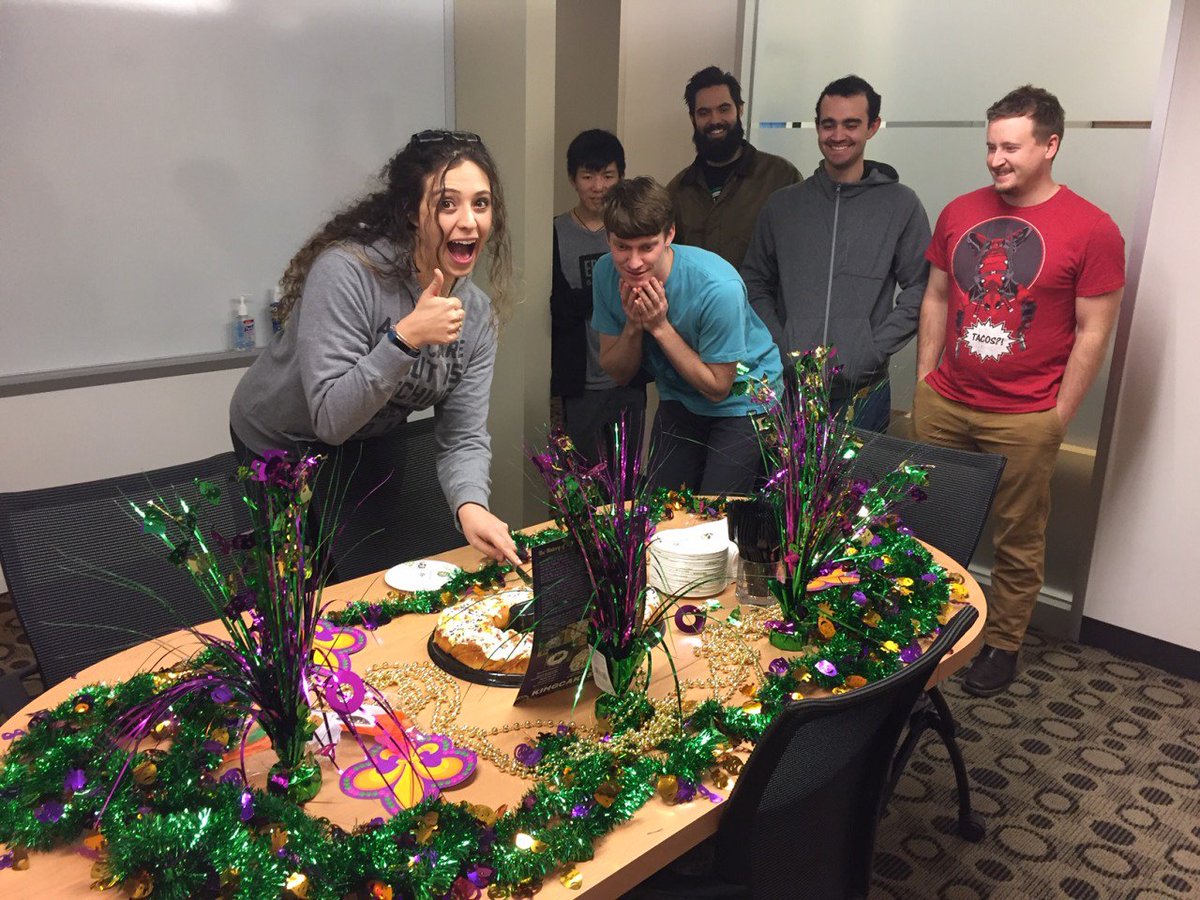 smuguildhall's tweet image. Thank you to High Voltage Software for graciously sending Cohort 27 students a King Cake! It was both delicious and devoured. And congrats to Preston White on getting the baby! #MardiGras