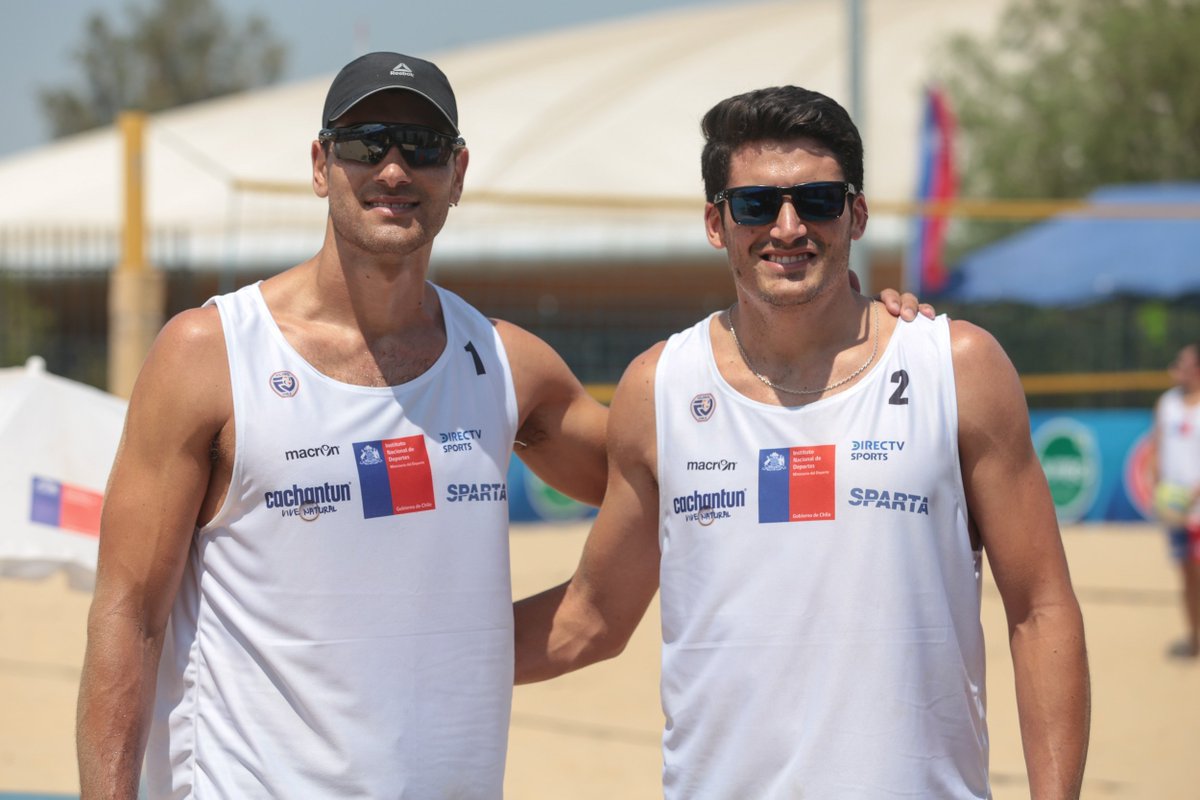 ¡Van por una nueva copa 🏆! Tras ganar en Brasil 🇧🇷 y Chile 🇨🇱, ahora los <a href="/PrimosGrimalt/">Primos Grimalt</a> competirán en la tercera fecha del Circuito Suramericano de Vóleibol Playa en Lima, Perú 🇵🇪 #ChileCompite 🏐😎😎