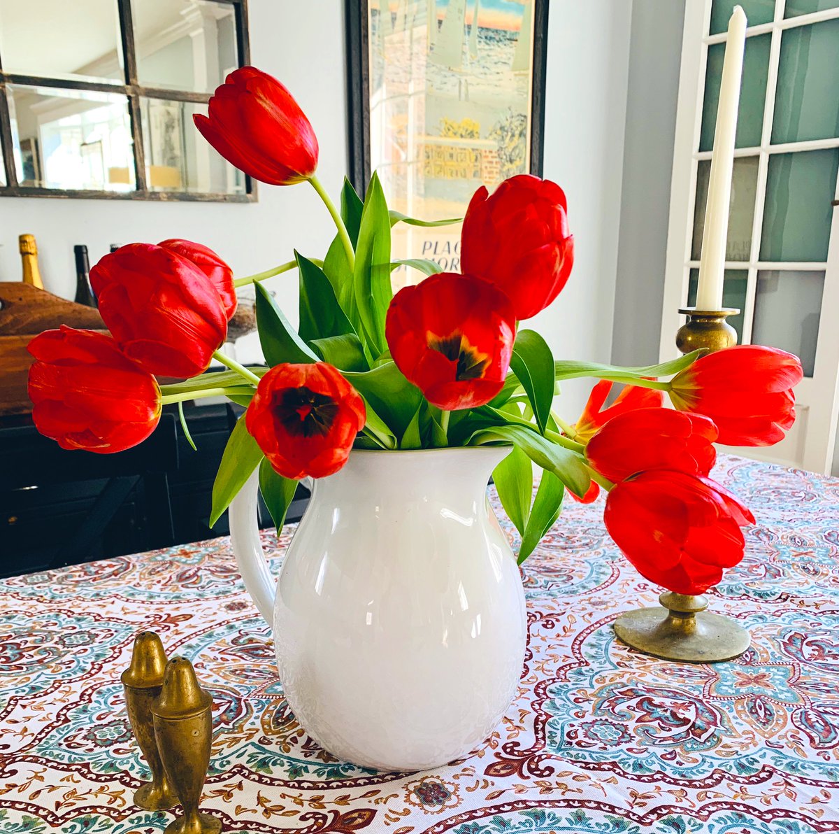 AuthorTomWhaley's tweet photo. #YouKnowItsSpringWhen tulips bloom. https://t.co/0FMDMFvBs9