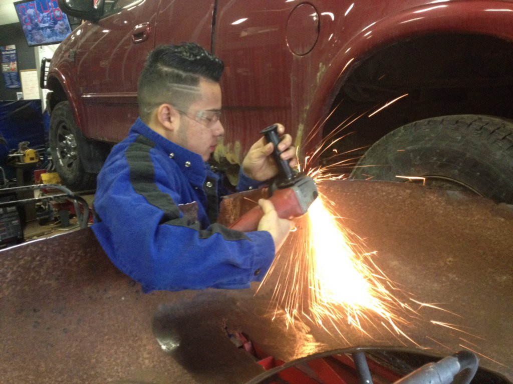 btbgas's tweet photo. Jorge grinding welds and then cutting the cord on the grinder, and then learning how to solder wires back together! https://t.co/D5H3tdKpfh