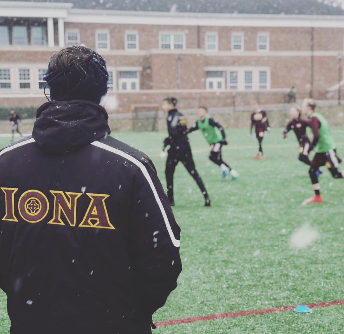 IonaMSOC's tweet photo. #ICMSOC isnβt afraid of no βοΈ! #MAACSoccer #GaelNation https://t.co/fQ5SpG8Tw5