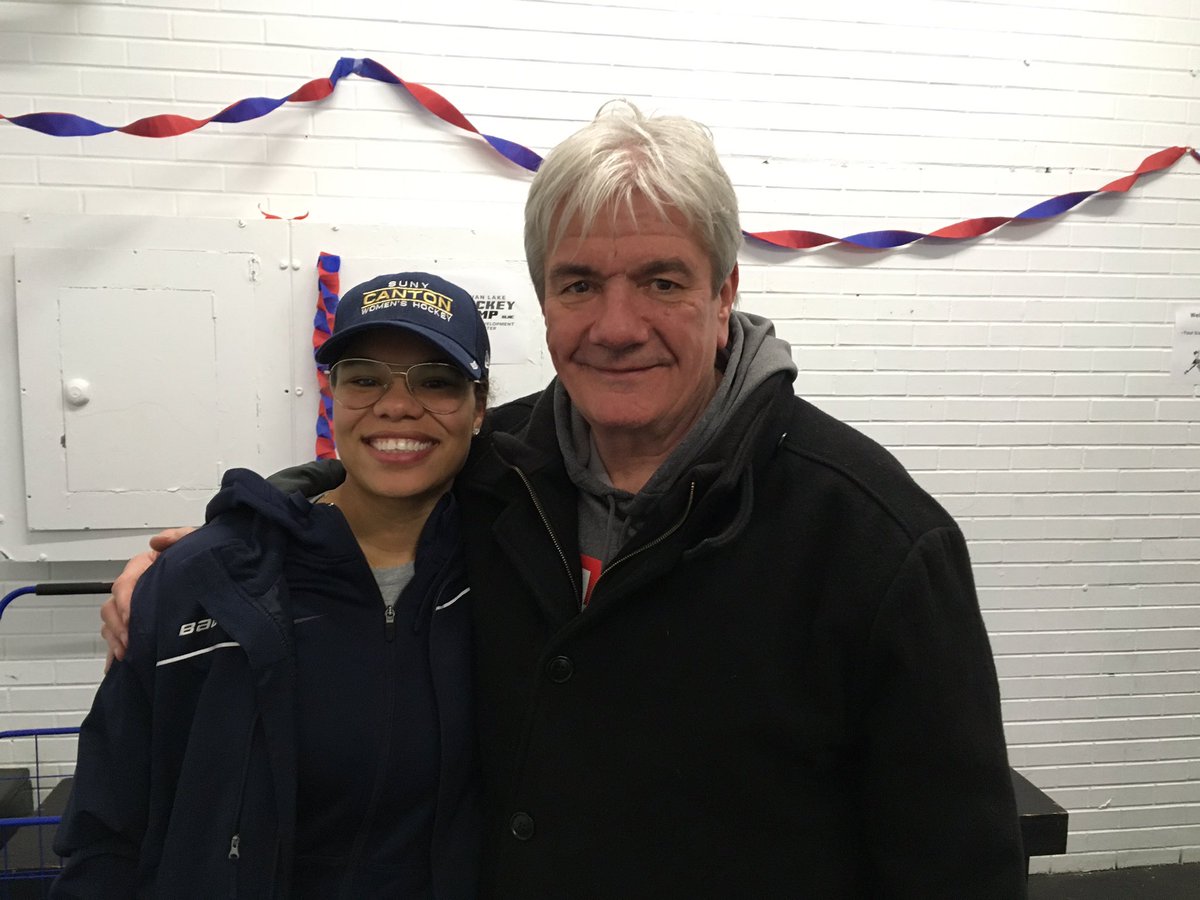 HockeyinHarlem's tweet photo. #TBT to early Feb. #reunion for past &amp; present #Harlem players who’ve earned scholarships to @SLHockeyCamp in Alberta 🇨🇦, on Graham &amp; Karen’s 1st-ever visit to NYC. Props to Ruth &amp; Autumn for teaching them how to ride subway! #HockeyFamily https://t.co/jRxYfQL3Kl