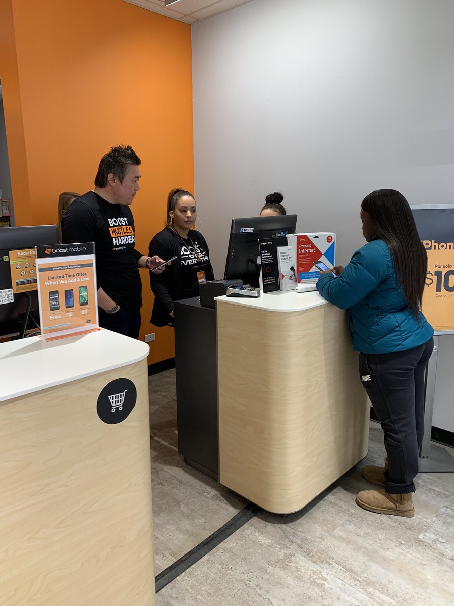 The Man, The Myth, The Legend @Dk1team1dream doing some side by side selling with the employees at Master Wireless (800 N. Kedzie Ave.) #BoostNATION #DCICares