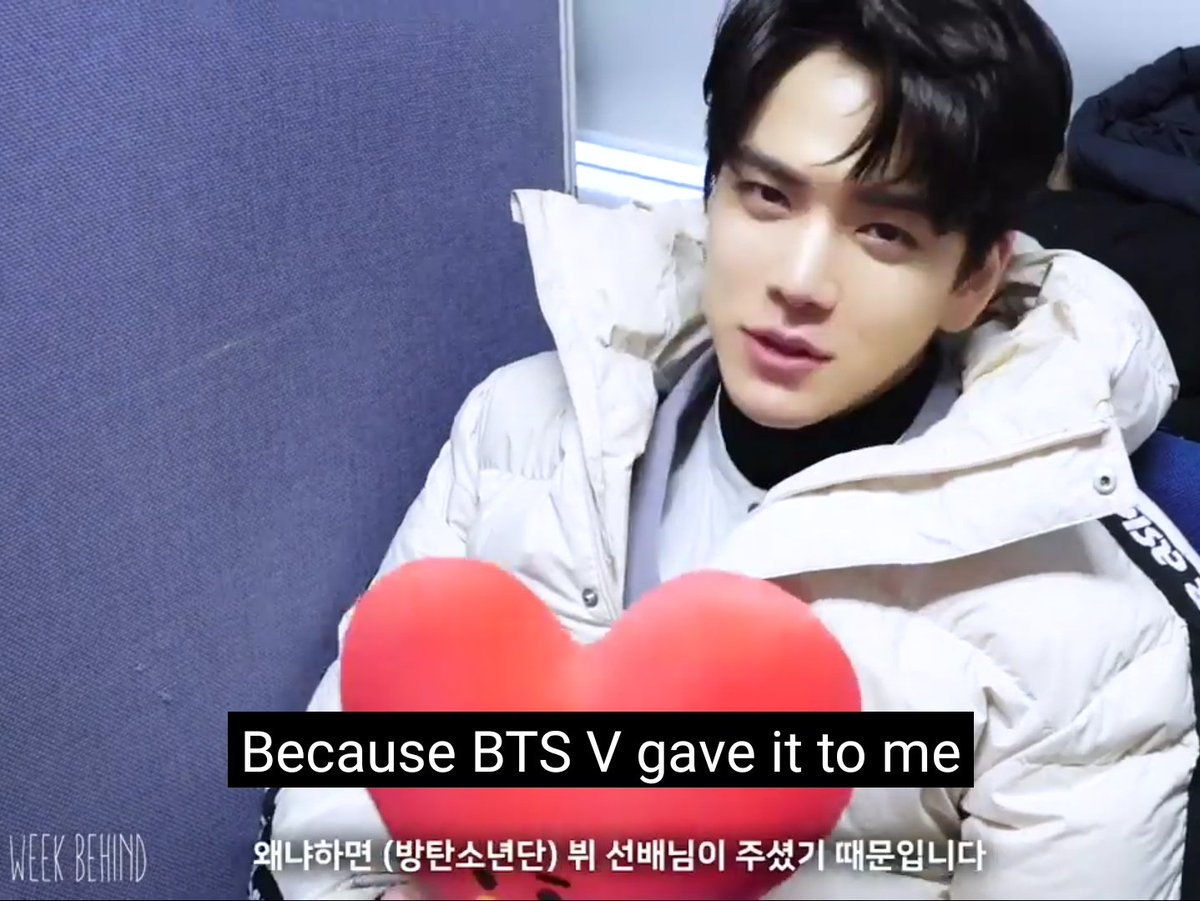 Taehyung is such a great role model that he not only treated The Boyz Younghoon with kindness and respect but he also gave him a Tata plushie as a gift aww,,, Younghoon “I bring this everywhere, because BTS V sunbaenim gave it to me!!!” #BTSV  #뷔    @BTS_twt