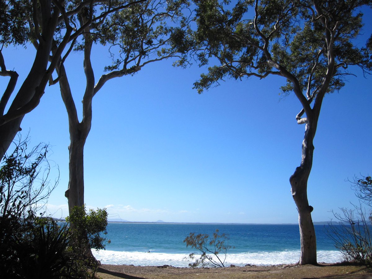 phitchener9's tweet image. Might be a day for the beach? #hotweather #slipslopslap #staycool 😎