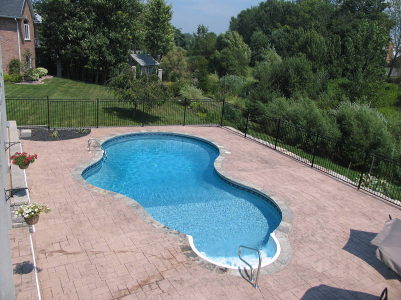 KanduPools's tweet photo. We only carry the highest quality brands of pools and hot tubs at Kandu Pools 🌊 https://t.co/GYH4kkXimR https://t.co/2UWBWt0m49