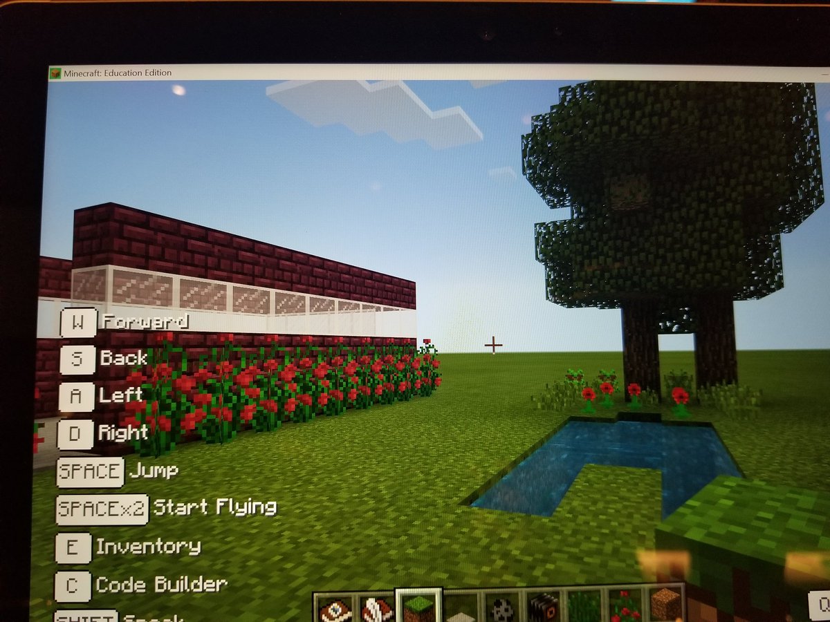 sjernigandle's tweet photo. What can I say...it's a work in progress. #MinecraftEDU #exploremsftinedu https://t.co/gQ9GRVCWal