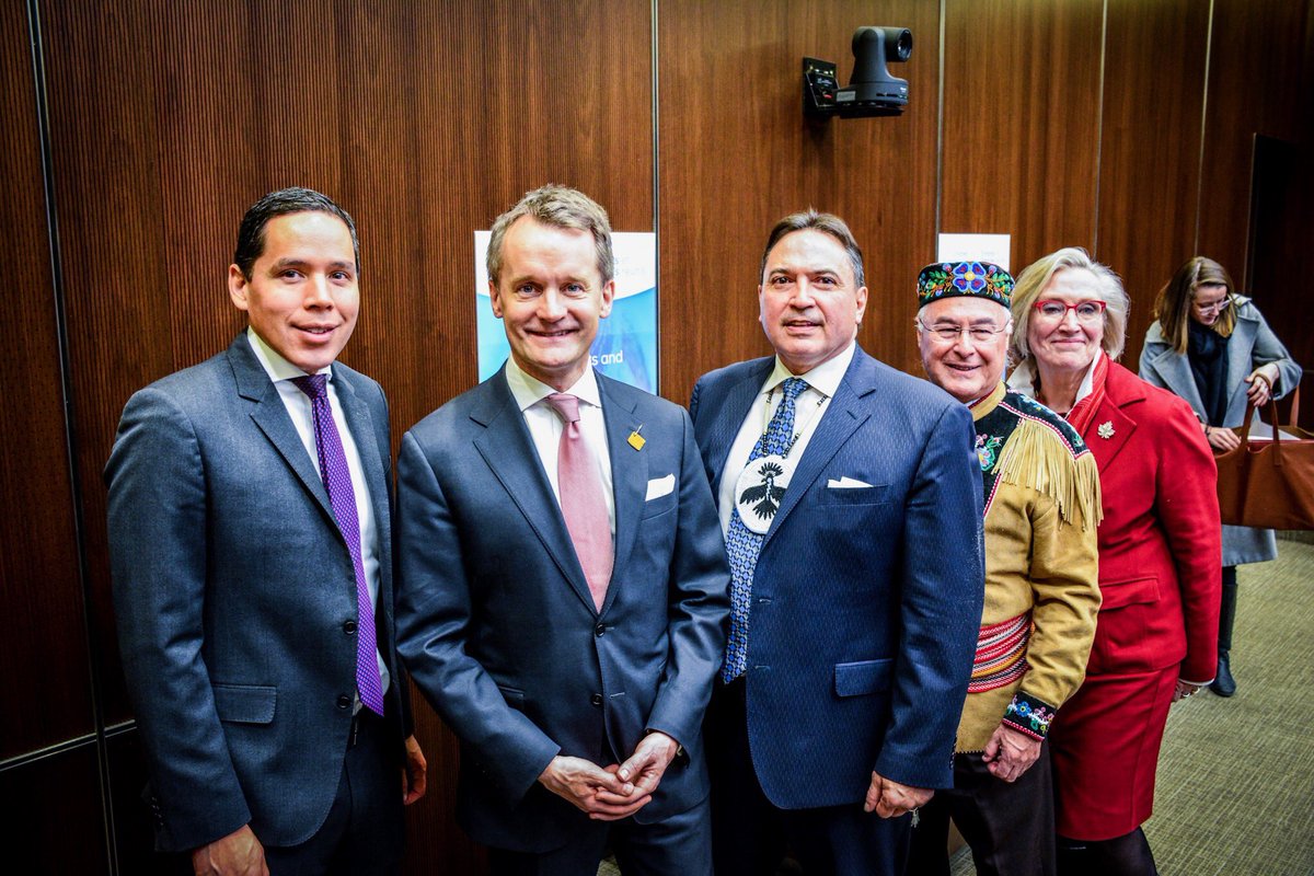 SeamusORegan's tweet image. With the introduction of Bill C-92 today, we mark an historic turning point for First Nations, Inuit, and Métis children and families.

An entire generation of Indigenous children and youth are counting on us get this right. We cannot let them down. 

canada.ca/en/indigenous-…