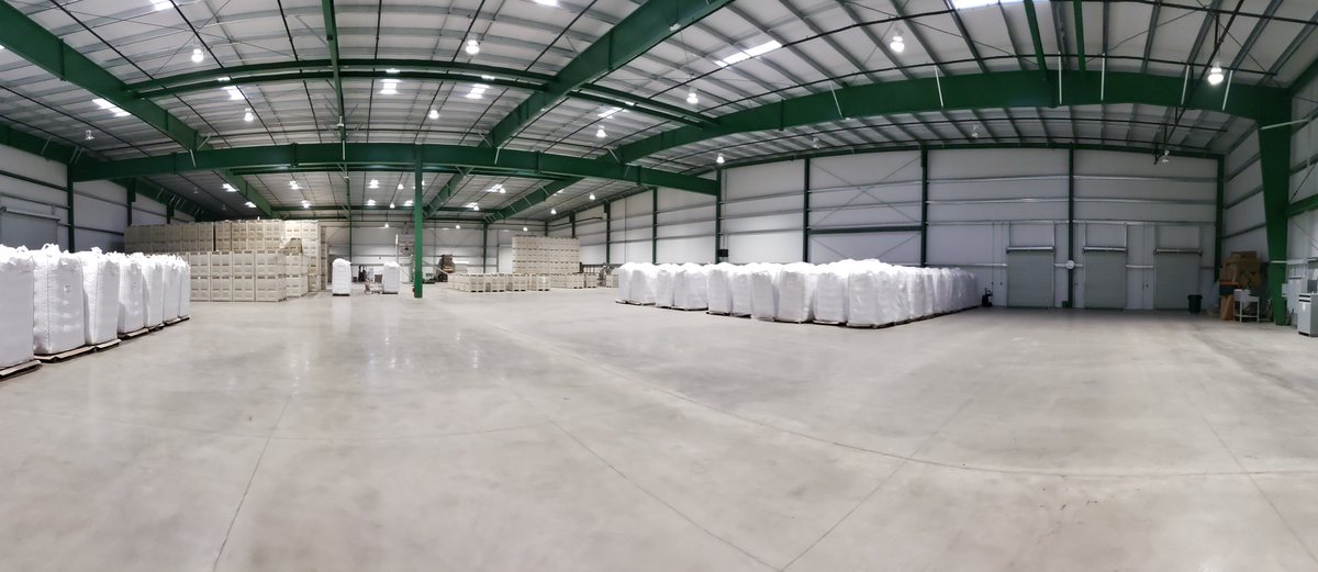 SupremeConstru4's tweet photo. Pistachio Processing Plant In Riverdale, CA was an amazing project! 
230' Span Warehouse/ Insulated panels roof &amp; walls. Nice, Clean looking Building! 👷🏻‍♂️🚧🛠️✅
#SupremeConstructionInc #GeneralContractor #Tulare #Butler #ButlerBuilder @butlerbuildings #StandingSteel https://t.co/Ff3J7xx0jk