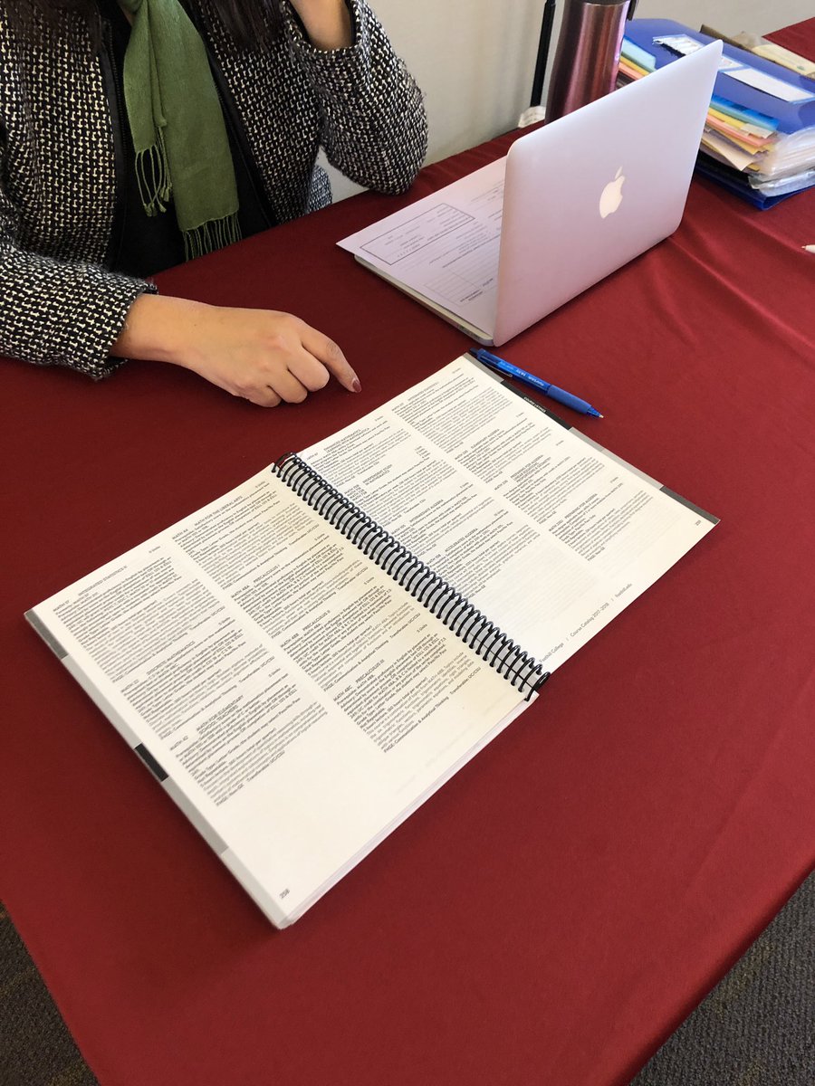 foothillscript's tweet image. The Foothill Counseling Department is offering quick question counseling sessions to students in the library until 1:15. Come by to ask questions about petitioning for graduation, education plans, the common application, prerequisite requirements, and more.