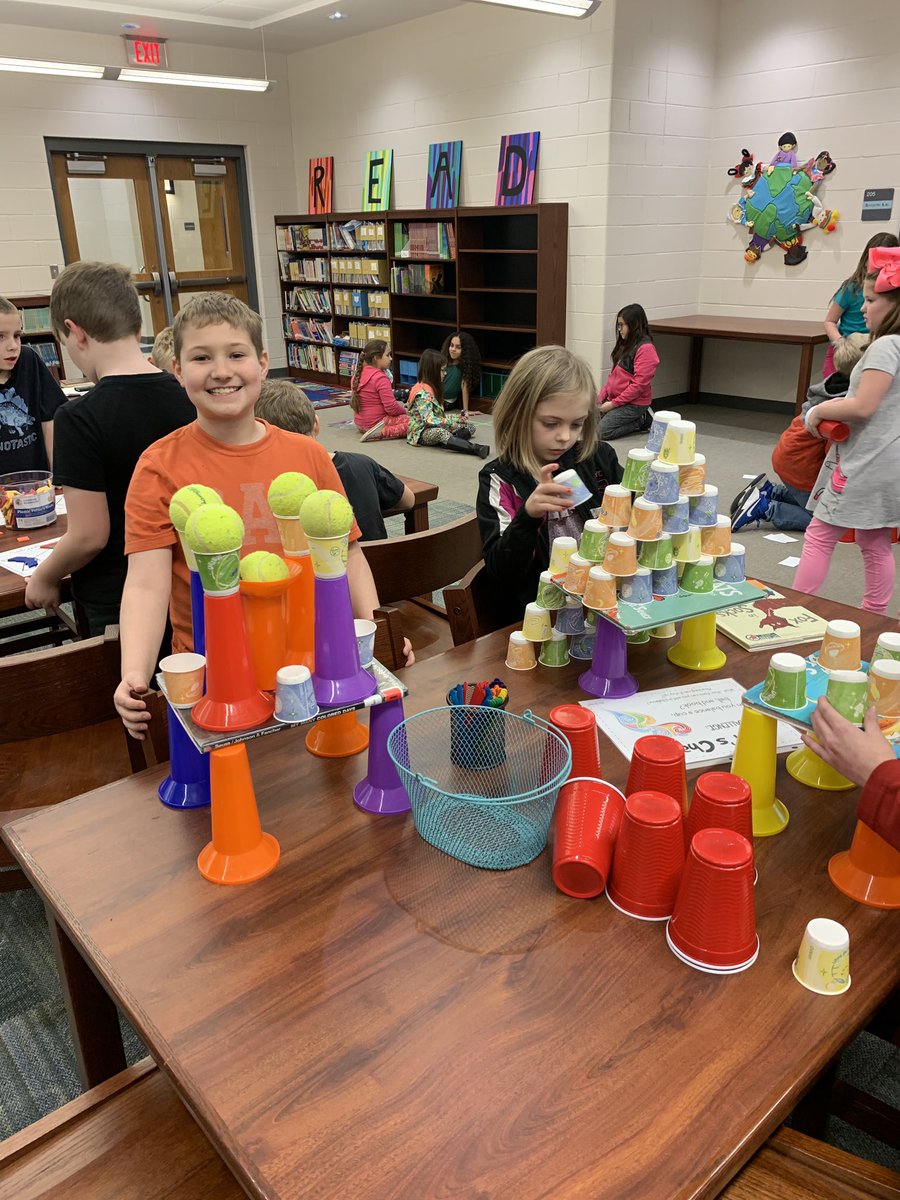 GCBurkhead's tweet photo. Great day in the GCB Library today celebrating Dr. Seuss and Read Across America. Mrs. Goodman’s 3rd grade class did an awesome job with the Dr. Seuss Stem Activites!#HCSStongerTogether @HardinCoSchools https://t.co/4W5N5uU4h2