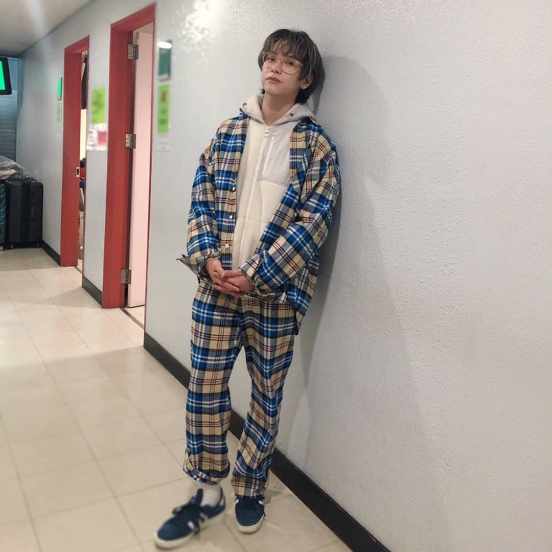 NflyingBE's tweet photo. [📸]03.02.2019 | INSTAGRAM |._kimjaehyun_. 

🇧🇪 Il pleut ☔
Se sentir bien dans les vêmements ( ?) 🧥
.
.
.
#Nflying #KimJaeHyun #Inkigayo  #vêtementspersonnel #pasun #pyjama #cesont #mesvêtements #aujourdhui #acclamation #Merci #Nfia #hehe #coeur https://t.co/9TD3Zy6644