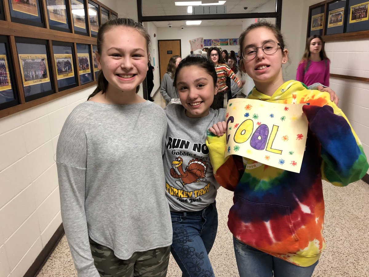 MrsH409's tweet image. Peace and kindness walk @Tabschools #TigerStrong #PeaceSignsProject