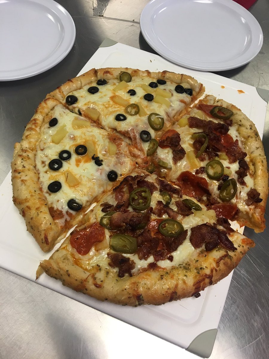 Alllllll the toppings 😋 <a href="/braswellhs/">Braswell High School</a> #bengalUp