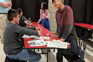 MN4H's tweet photo. Ever wonder how your shoes came to be? 7th graders from @WorthingtonD518 are exploring the engineering of shoe design in their @4H EDGE afterschool club. Igniting curiosity and STEM enthusiasm. That's what @MN4H is all about! #UMNExtWorks #mnleg https://t.co/BYn2twp9iR