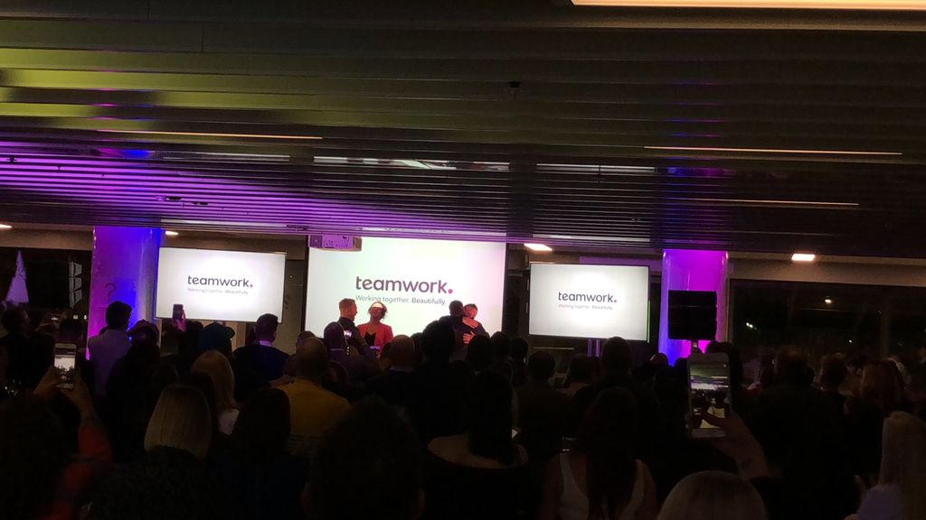 teamonemotion's tweet image. They did it. 9pm GMT on the dot. Well done, @teamwork. The new brand looks amazing. #thisisteamwork