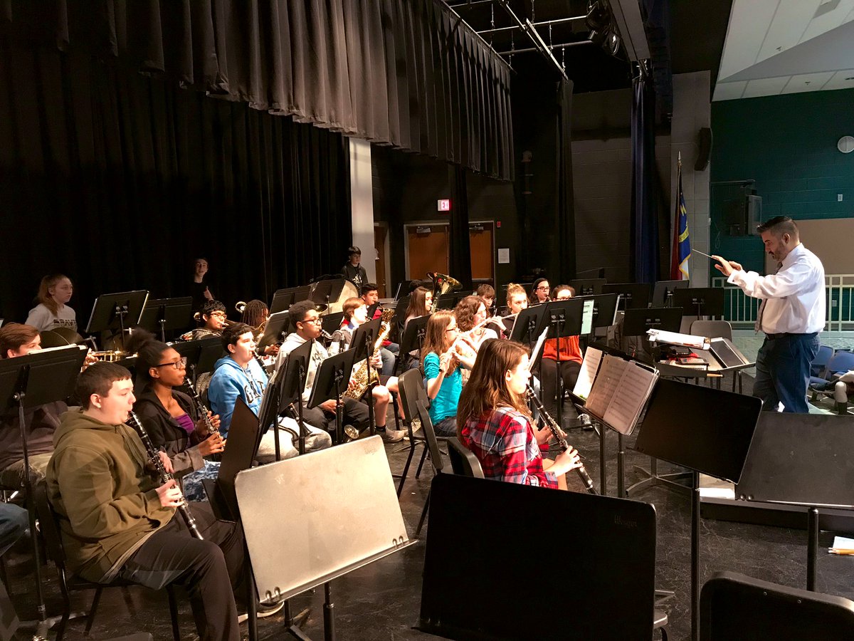 GHMSBands's tweet image. Thanks to Mr. Matt Pellas and Dr. Bill Staub for two wonderful and challenging pre-MPA clinics with the 7th and 8th grade band students! @FJCarnageBand @EastCarolina #OurGravelly #qualitymusicmaking