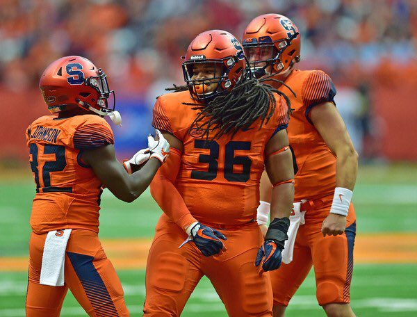 SolatoaMoeai's tweet photo. Honored and blessed to have received an offer from the University of Syracuse🍊@CoachCavCuseOL #55block🤟🏾 https://t.co/pPXCQXXOa1