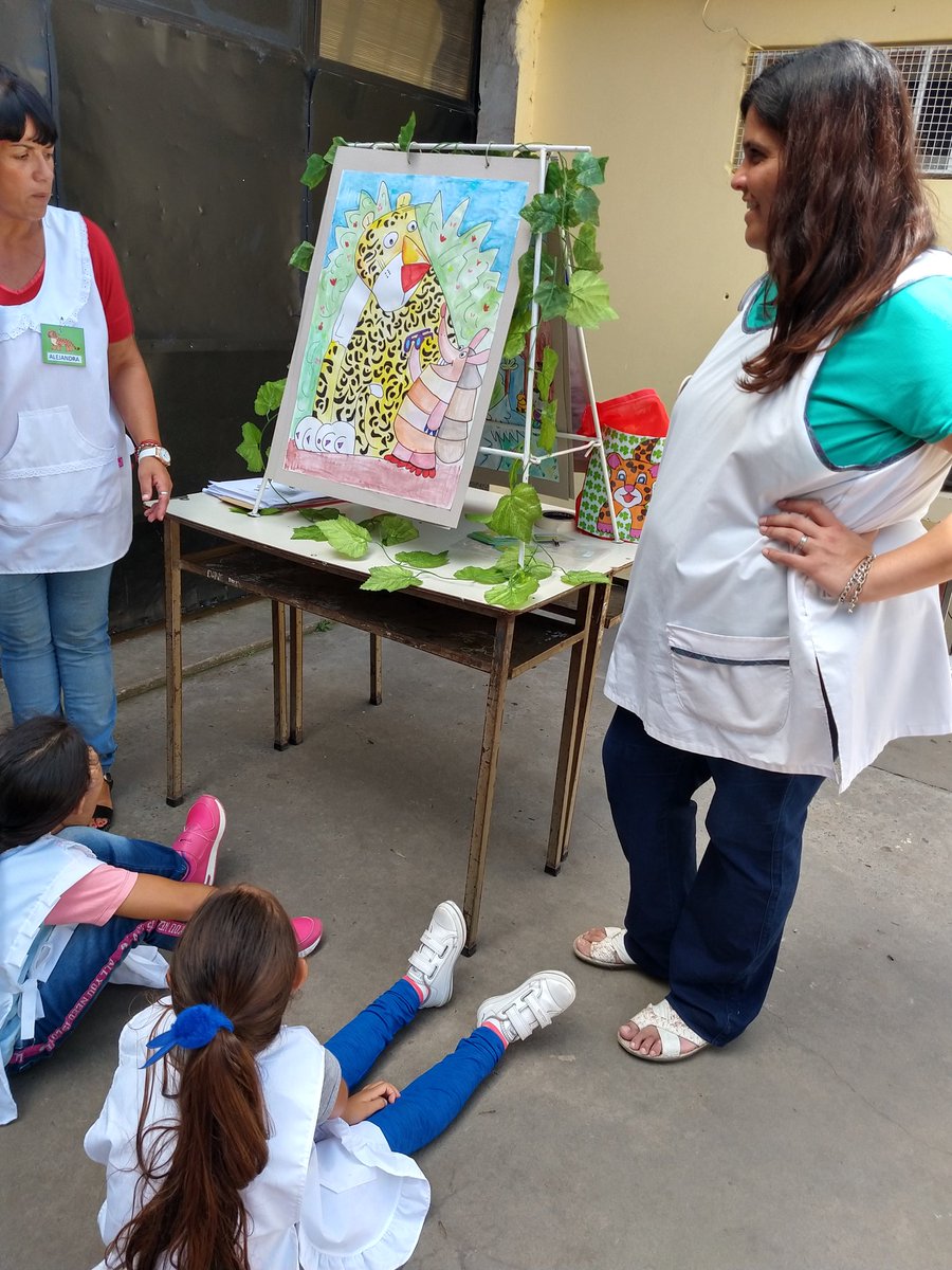 Eriss71's tweet photo. Tercer día Semana de Recibimiento. Familias trabajando con los AIC. EP 5 #Arrecifes #ariculacion #CadaDíaCuenta  @ArreEducacion @BAregion12 @iglesiasvaleria https://t.co/RiKlHvrfhI