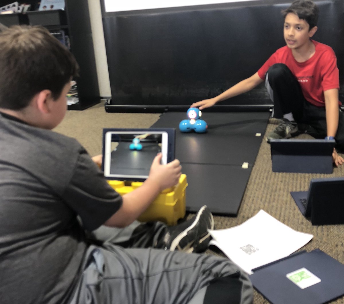 BarstowSchool's tweet photo. On Digital Learning Day, grade 5 programmers used technology to teach a robot to dance, then made a music video to show their success! #DLDay #edtech #innovation #dashdance #digitallearningday2019 #onlyatbarstow https://t.co/hIF0NtNJjn