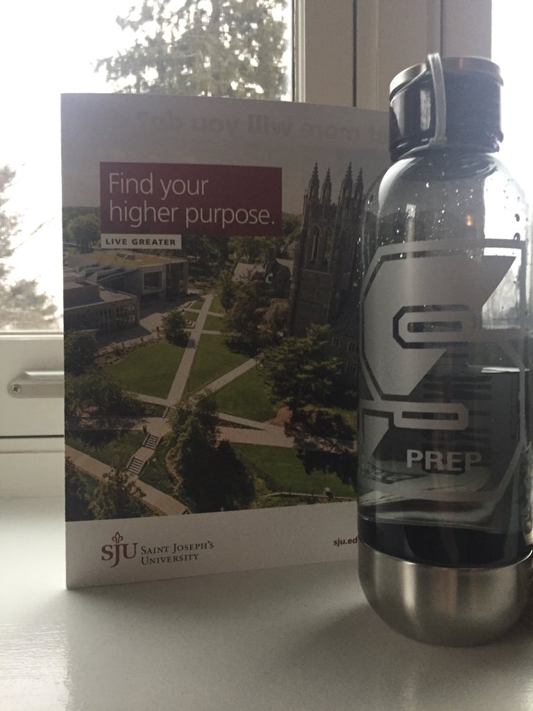 SJU_Taylor's tweet photo. Thank you @scrantonprep for the fabulous water bottle! I hope your juniors enjoyed their visit to @saintjosephs this morning! #visitSJU #jesuit #JesuitEducated https://t.co/CdDn718f1J