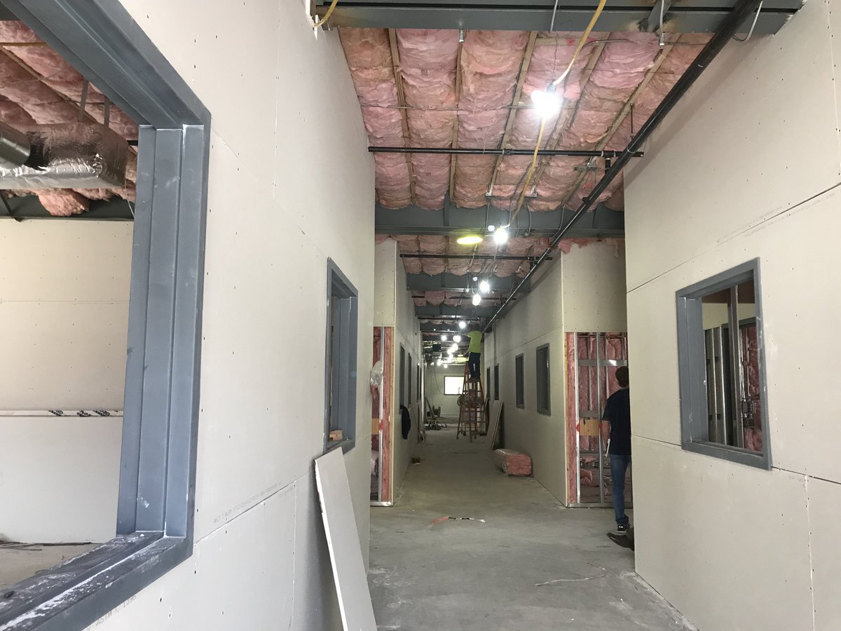MaranaSchools's tweet photo. The additional classrooms for the sixth and seventh grade wing at Twin Peaks Elementary School (expanding to K-8) are ahead of schedule and progressing nicely! Take a peek inside the new building at #TwinPeaksK8. #maranaschools https://t.co/PHkdEOrhPm