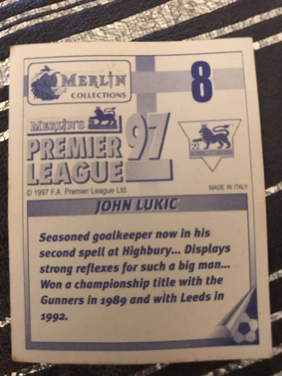 FootyNineties's tweet image. Off to @Arsenal here with @JohnLukic_ in a ‘97 League Sticker

Shirt seemingly modelled on Wet Floor Signage 

#JohnLukic #Arsenal #Leeds #NinetiesFootballStickers #MerlinCollection