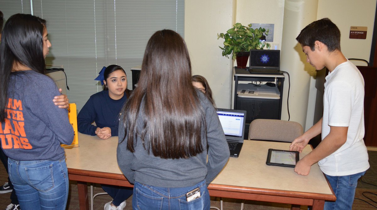 Digital Learning 2019: From Dawn2Dusk is giving the students the opportunity to hear from student presenters on how technology is integrated into the curriculum.  Parents and community members are welcome to attend the evening presentations from 6:00 pm-7:00 pm..  #DLDay